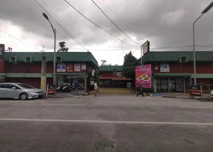 Halina Drive-inn 2*