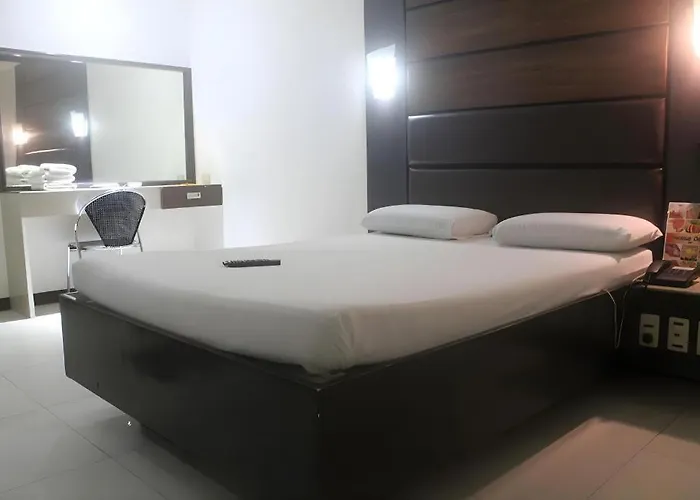 Halina Drive-inn Hotel