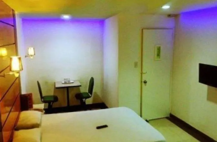 Halina Drive-inn Hotel Manila